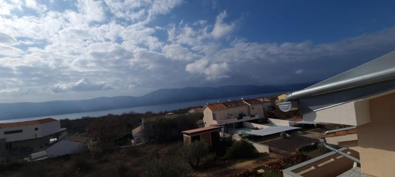 Apartmani Lanterna Krk Town Exterior photo